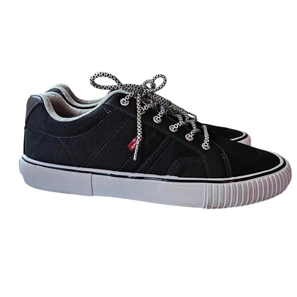 LEVI'S Men's Turner Canvas Casual Lace Up Sneaker in 11